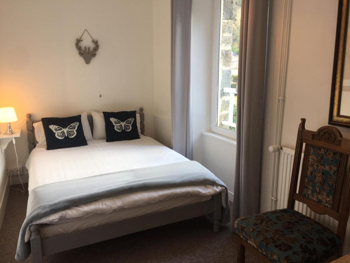 Au Bon Accueil Bed & Breakfast Saint-Marcan Екстериор снимка
