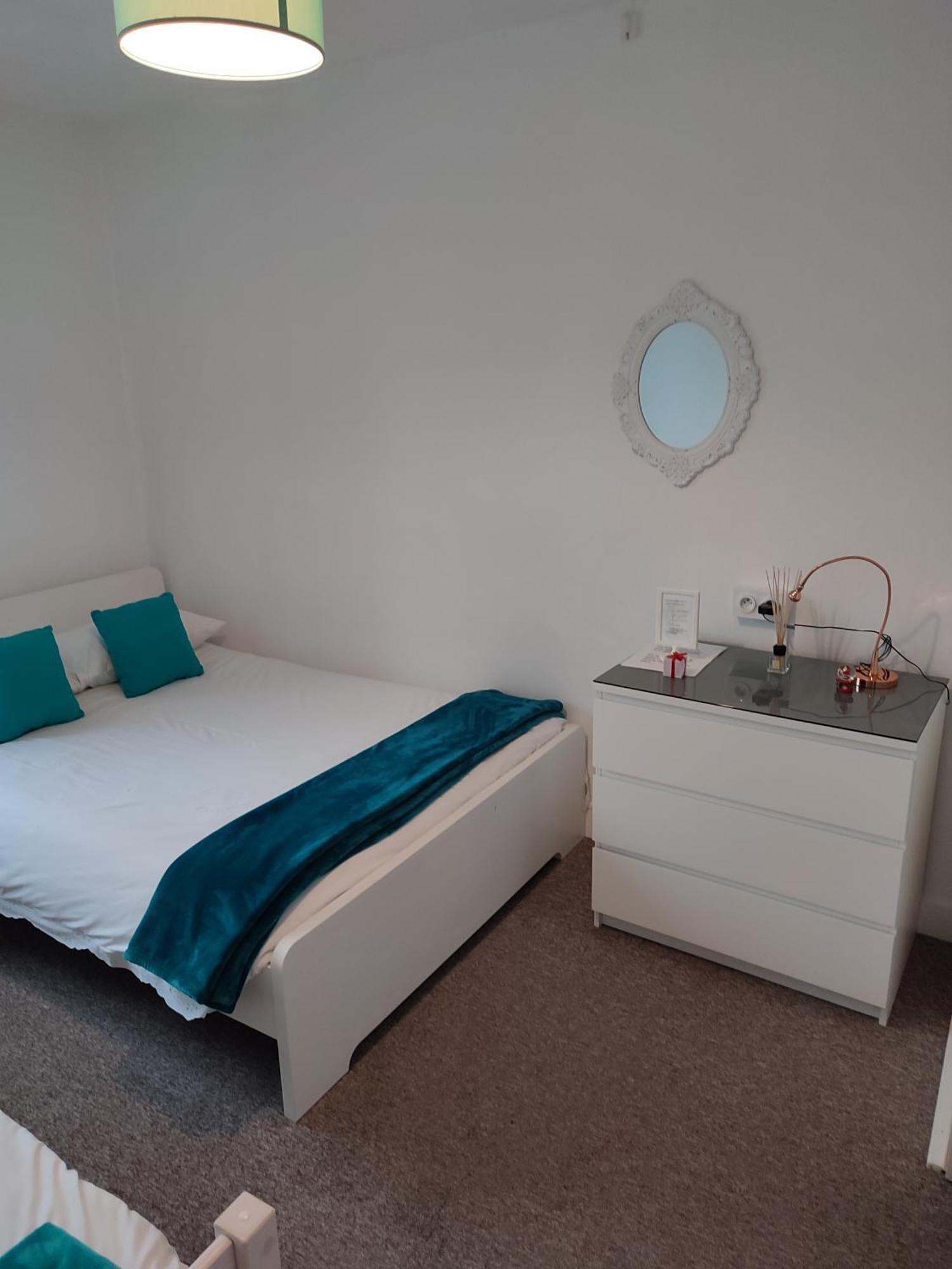 Au Bon Accueil Bed & Breakfast Saint-Marcan Стая снимка